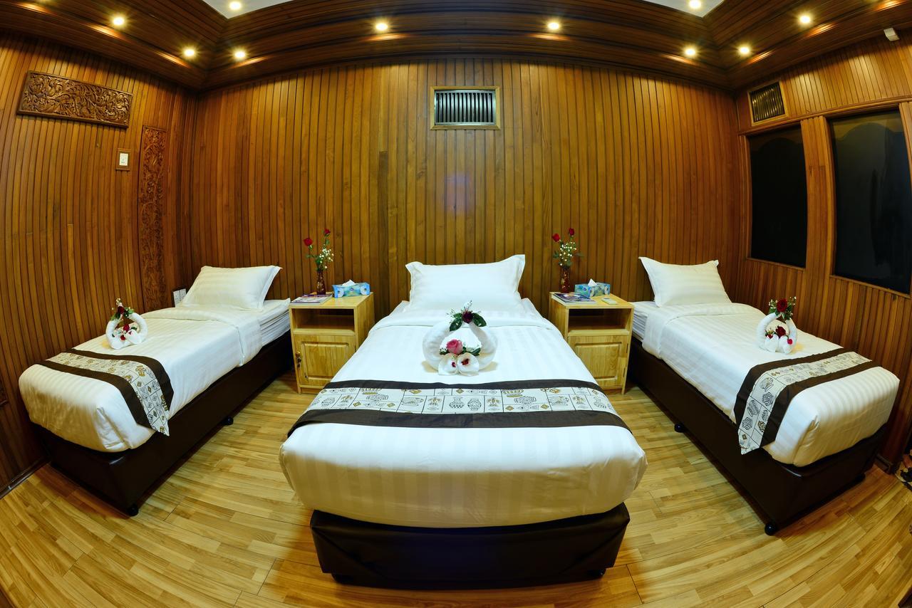 Backpacker Hostel (Adults Only) Yangon Exterior foto