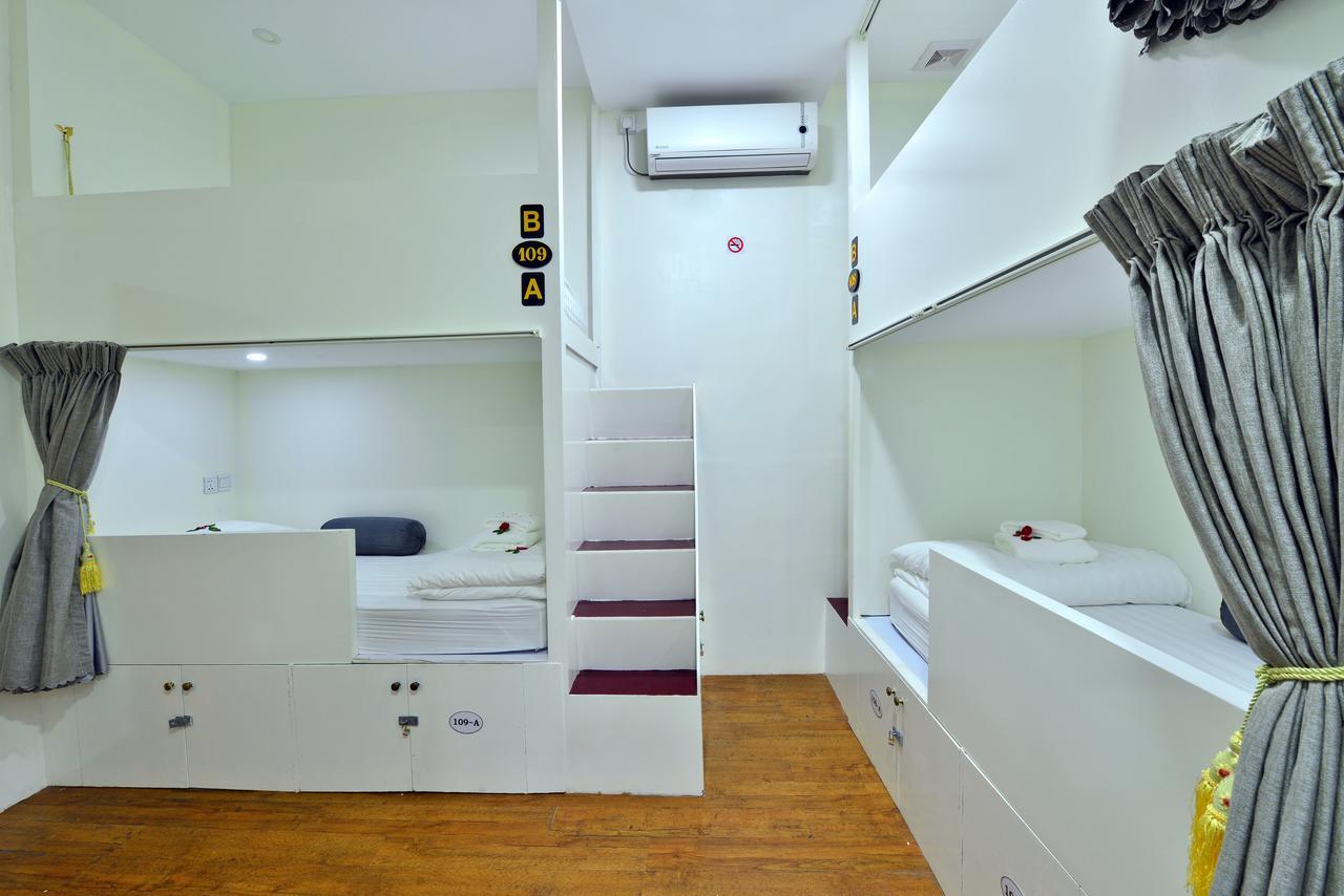 Backpacker Hostel (Adults Only) Yangon Exterior foto
