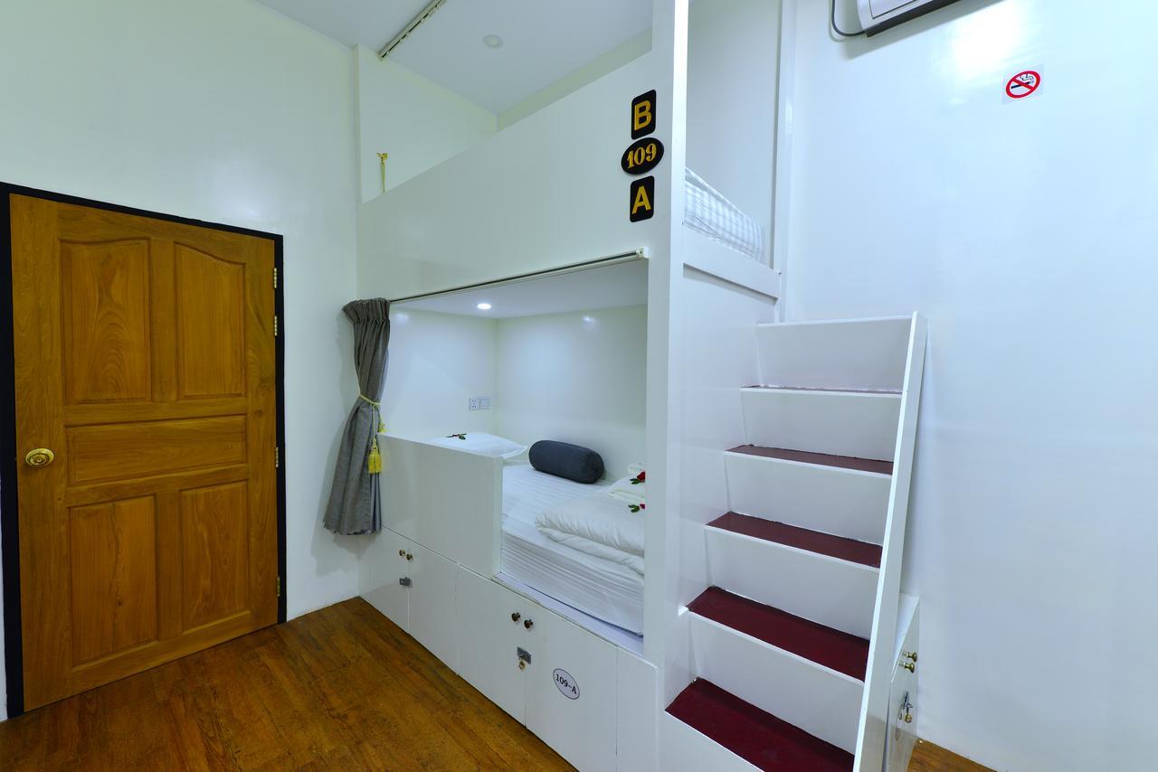Backpacker Hostel (Adults Only) Yangon Exterior foto