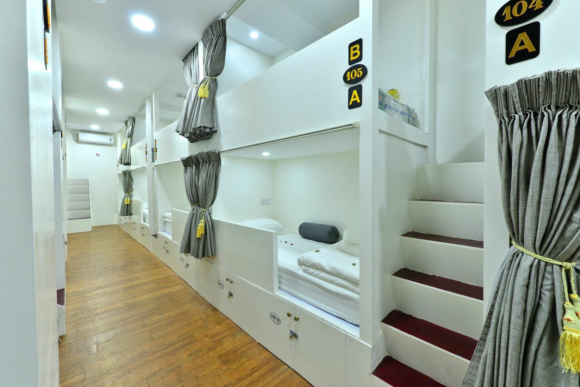 Backpacker Hostel (Adults Only) Yangon Exterior foto